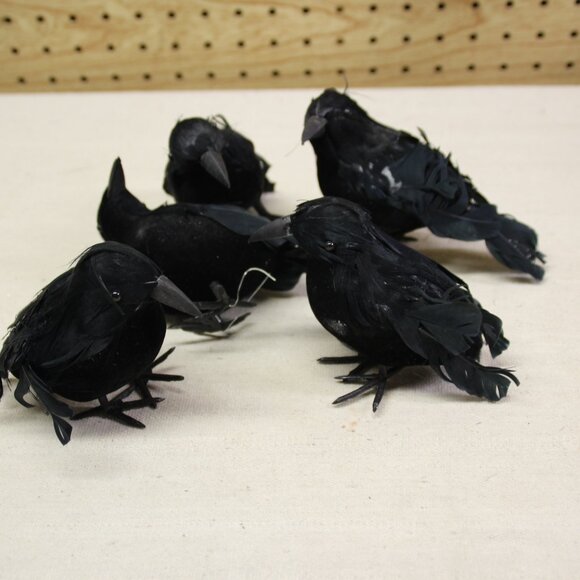 Vintage HALLOWEEN/SPOOKY Black Styrofoam and Feathered Ravens/Crows Lot of 5 - Picture 1 of 6